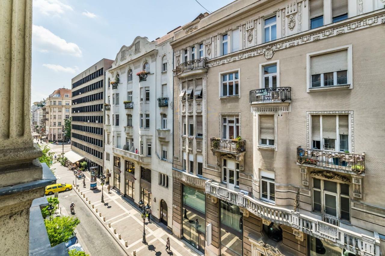 Bpr B&W Elegant Home Budapest Exterior photo