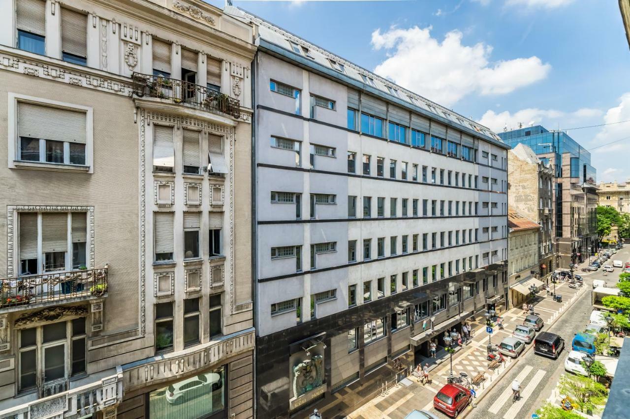 Bpr B&W Elegant Home Budapest Exterior photo